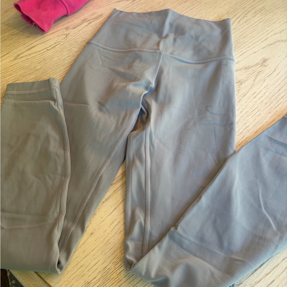Lululemon Athletica align 25” chambray Light Blue Leggings Sz 2